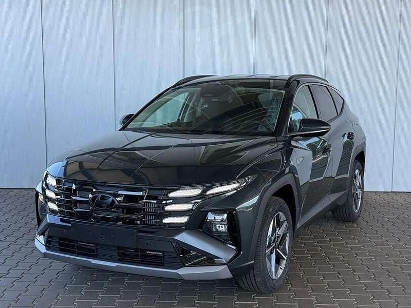 Grün Neu 2025 Hyundai Tucson SUV | 33.690 € (Guter Preis) - Bild 1/4