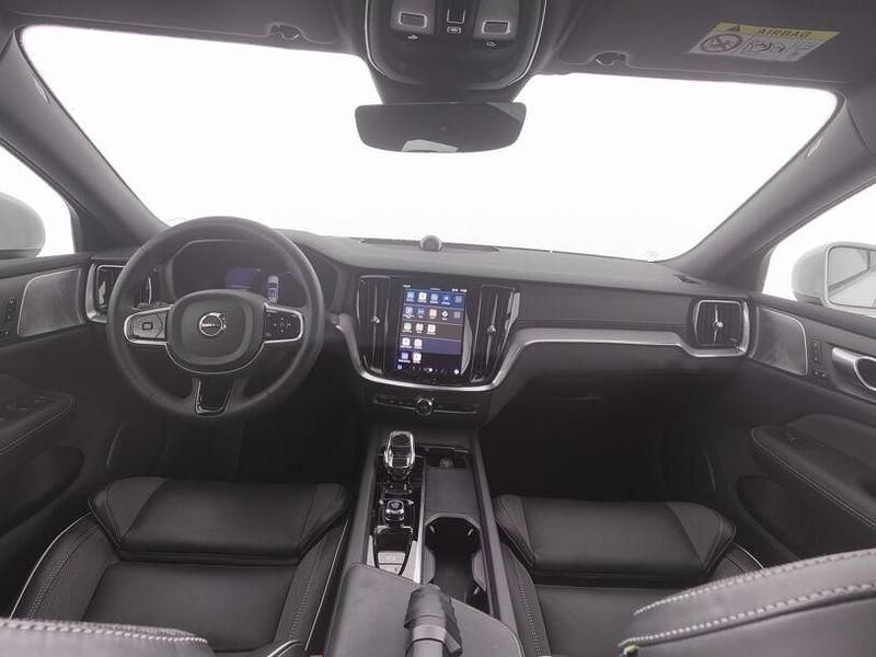 Gebraucht Volvo V60 CC Ultimate 197 PS (144 kW) 2023 Weiß Kombi