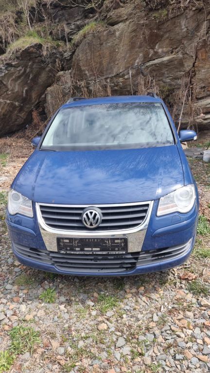 Blau Gebraucht 2008 VW Golf VI Limousine | 2.000 € (Fairer Preis) - Bild 1/4