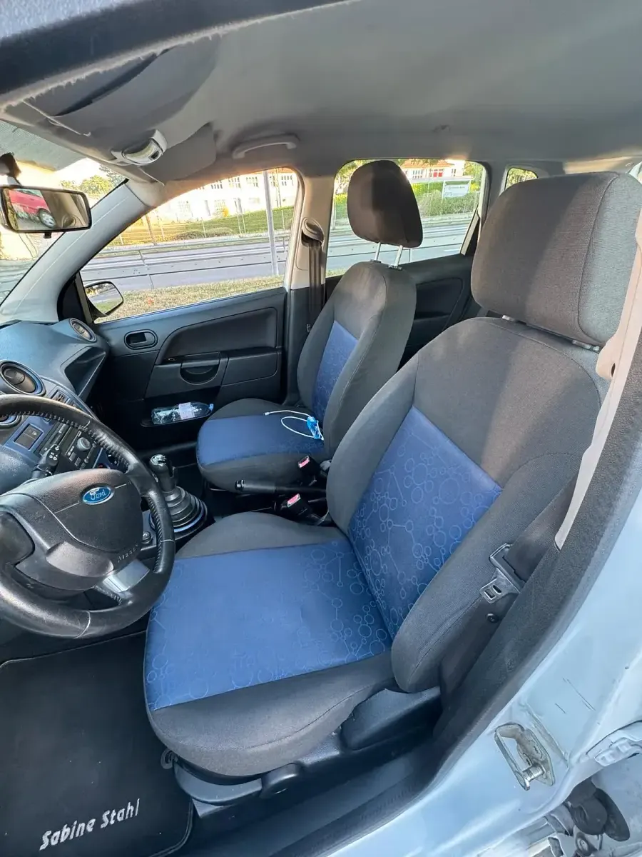 Gebraucht Ford Fiesta 60 PS (44 kW) 2008 Weiß Kleinwagen