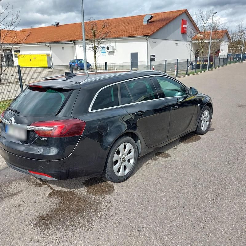 Gebraucht Opel Insignia Edition 175 PS (128 kW) 2016 Schwarz Kombi