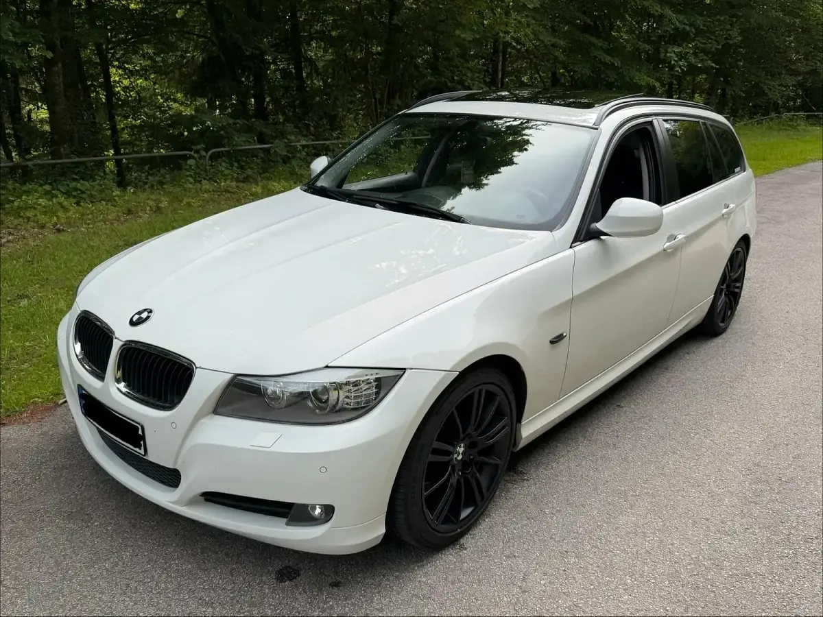 Gebraucht BMW 320 170 PS (125 kW) 2011 Weiß Kombi