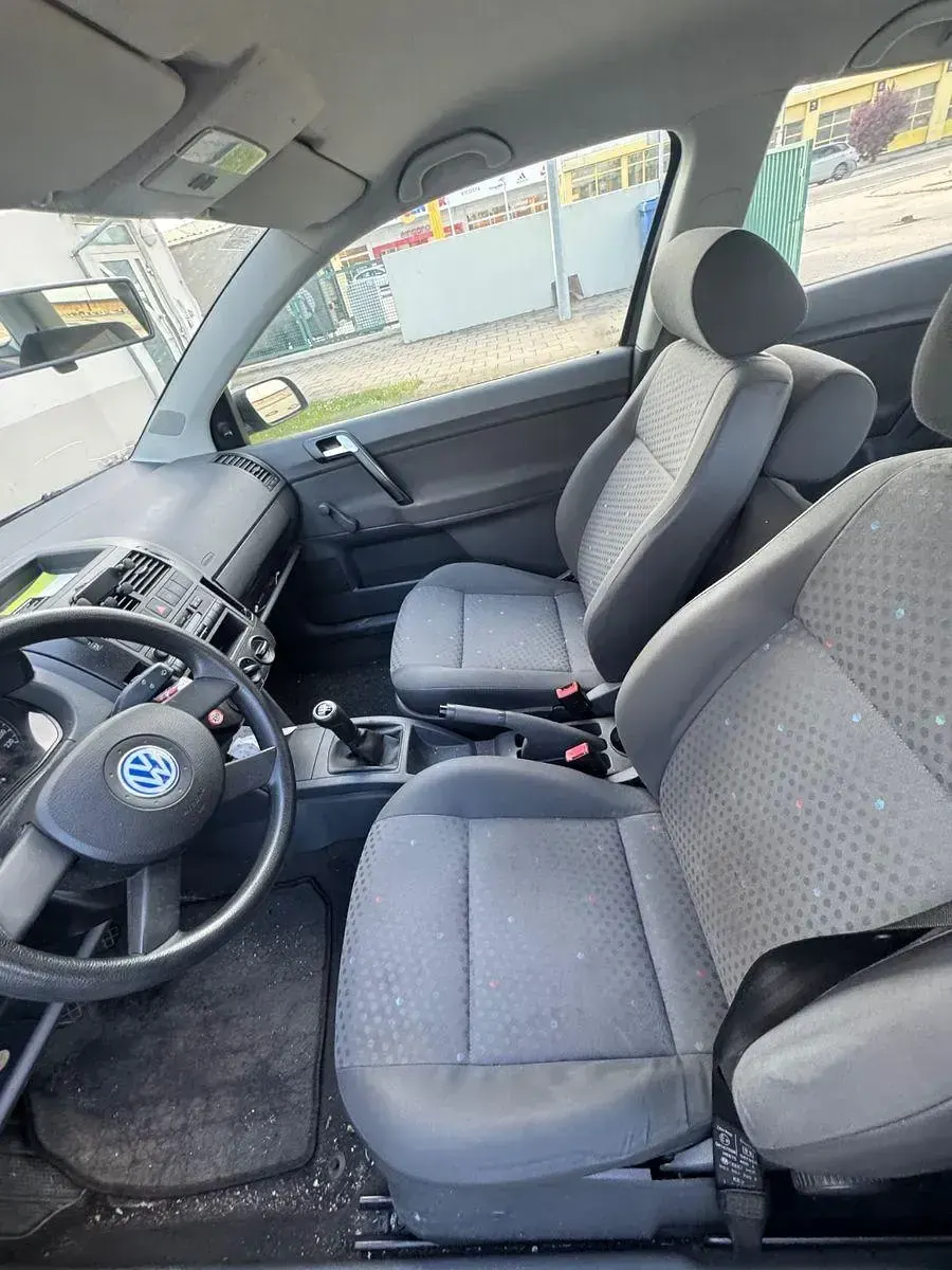 Gebraucht VW Polo Basis 64 PS (47 kW) 2002 Schwarz Kleinwagen