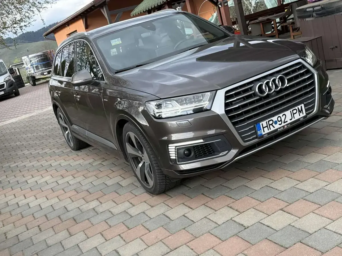 Gebraucht Audi e-tron 339 kW (462 PS) 2018 Braun SUV
