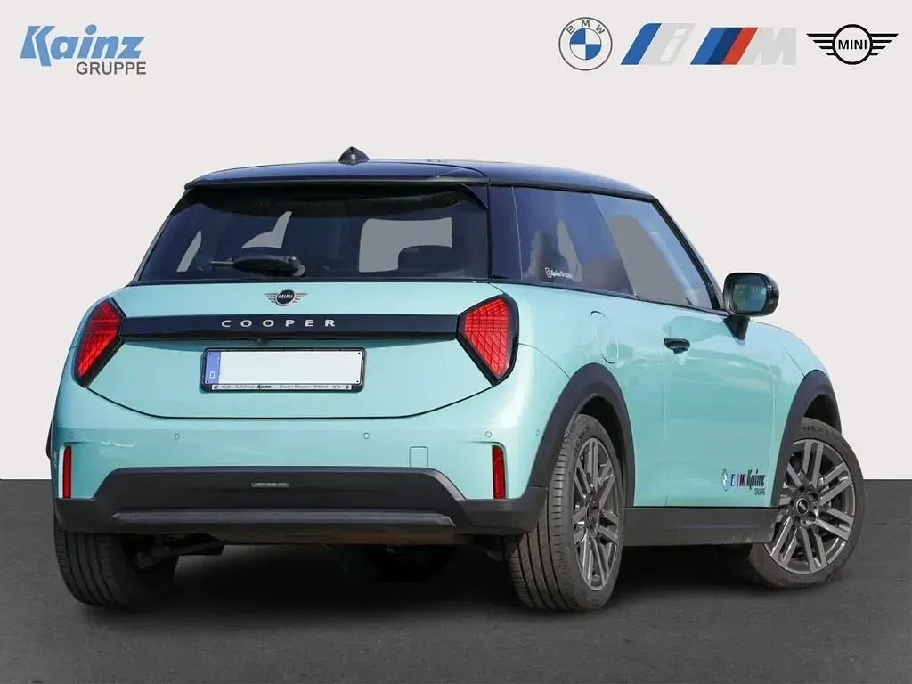Gebraucht Mini Cooper Classic 156 PS (114 kW) 2024 Ocean wave green Kleinwagen