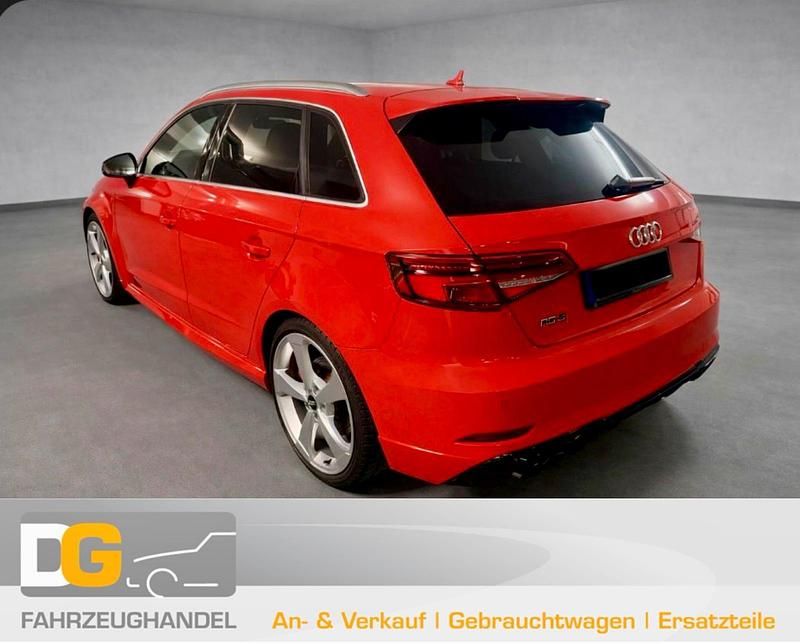 Gebraucht Audi RS3 Advanced 400 PS (294 kW) 2018 Rot Limousine