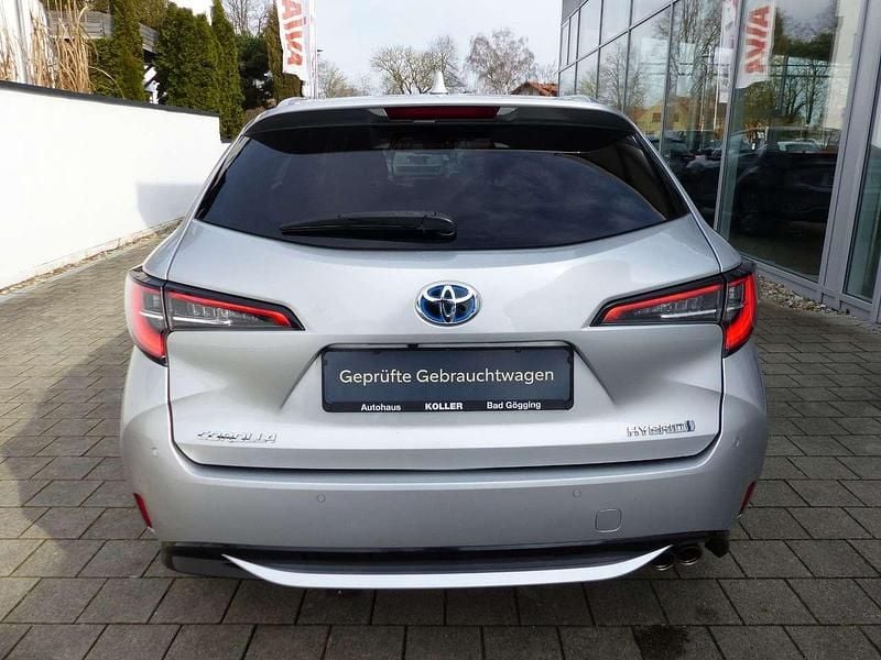 Gebraucht Toyota Corolla Team 184 PS (135 kW) 2020 Silber Kombi