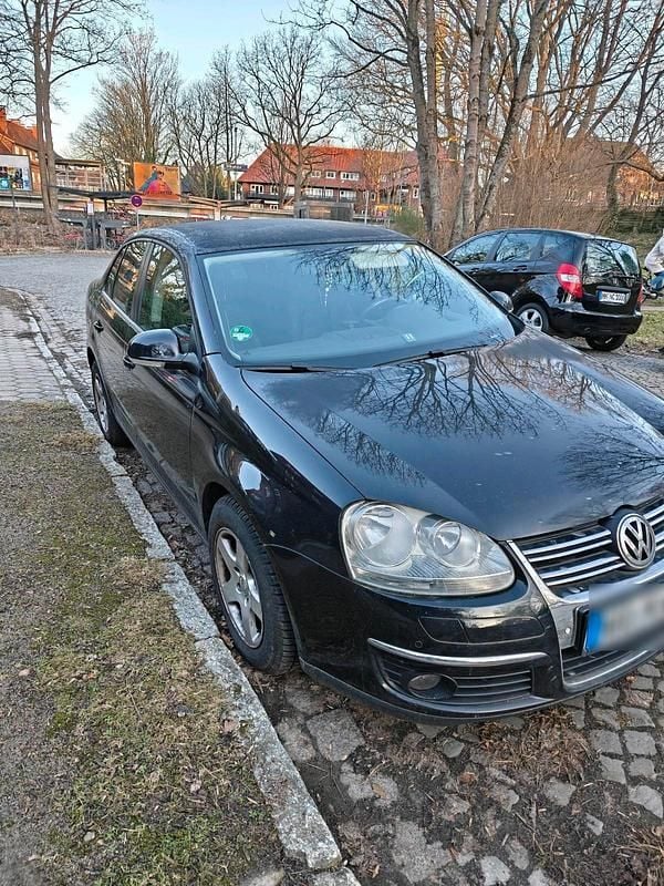 Gebraucht VW Jetta 160 PS (117 kW) 2010 Schwarz Limousine
