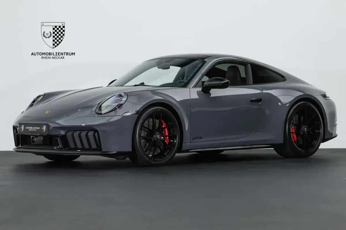 Gebraucht Porsche 992 541 PS (397 kW) 2025 Schiefergrau neo Coupé