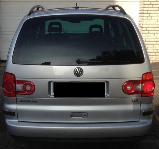 Gebraucht VW Sharan 131 PS (96 kW) 2005 Silber metallic Van / Kleinbus