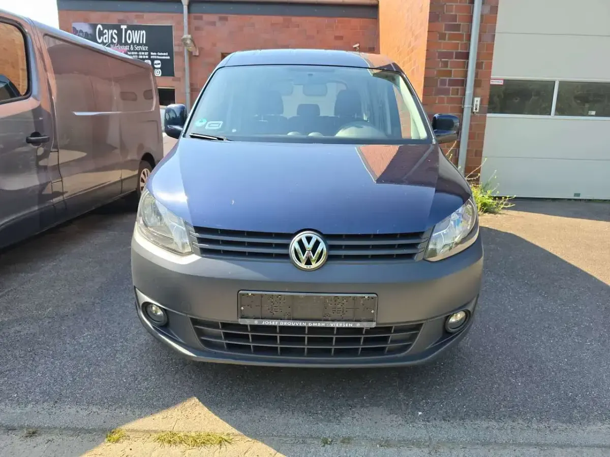 Gebraucht VW Caddy Trendline 109 PS (80 kW) 2011 Night blue metallic Van / Kleinbus