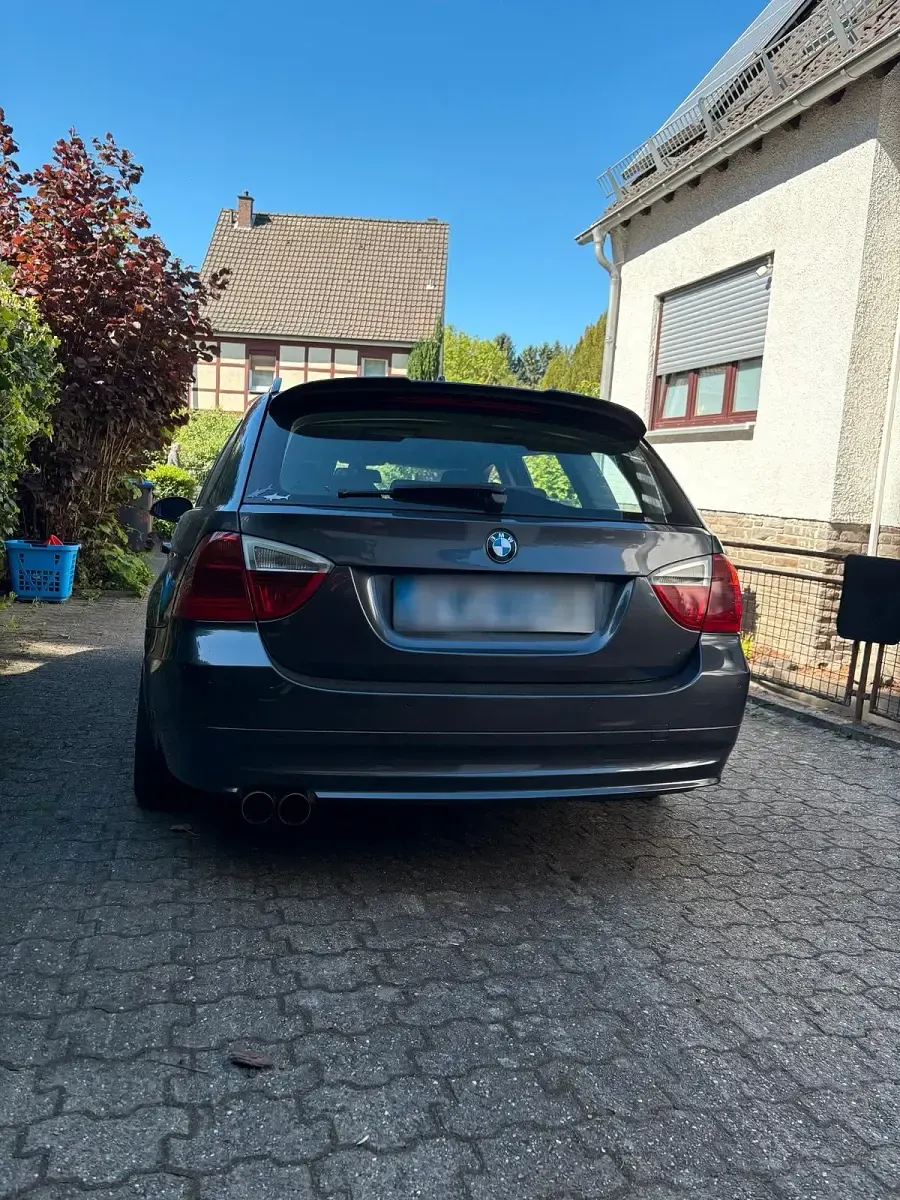 Używany BMW 320 Performance 177 KM (130 kW) 2007 Andere farben Kombi