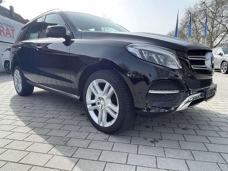 Gebraucht Mercedes 350 258 PS (189 kW) 2016 Obsidianschwarz SUV