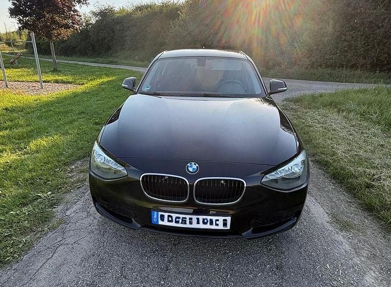 Schwarz Gebraucht 2012 BMW 114 Kleinwagen | 6.900 € (Fairer Preis) - Bild 1/4
