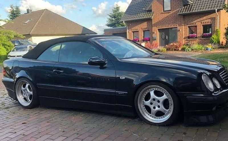 Gebraucht Mercedes CLK230 193 PS (141 kW) 1999 Schwarz Cabrio