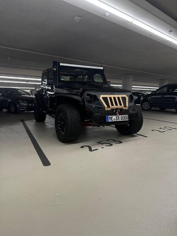 Schwarz Gebraucht 2016 Jeep Wrangler Unlimited SUV | 28.400 € (Superpreis) - Bild 1/4