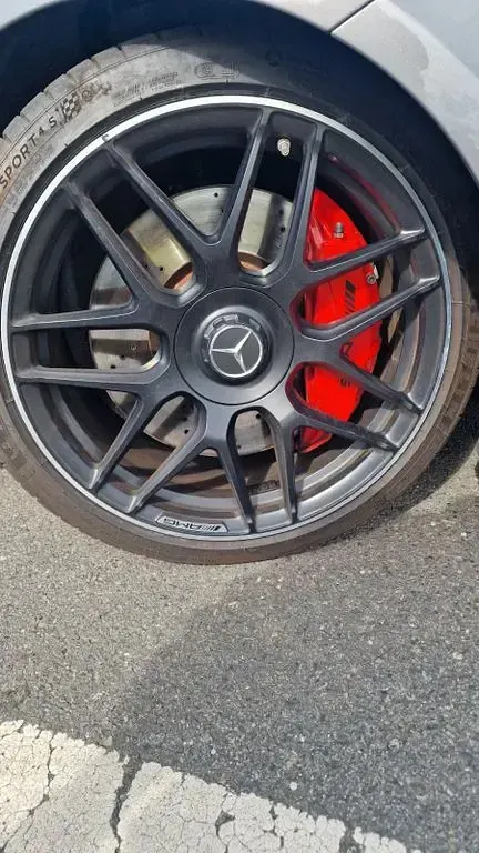 Gebraucht Mercedes CLA45 AMG AMG 421 PS (309 kW) 2024 Grau Limousine