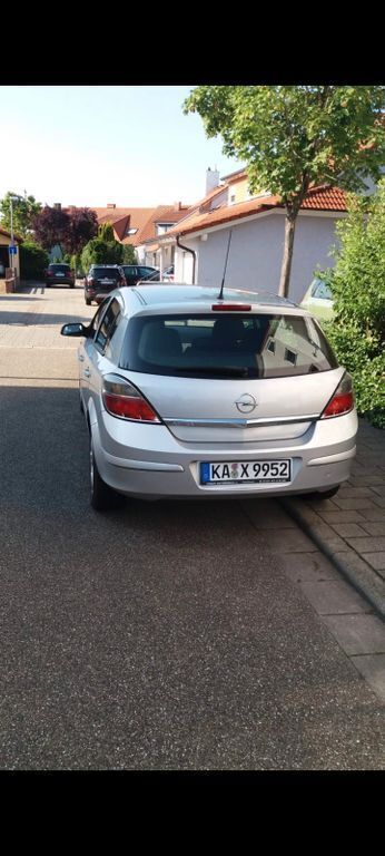 Gebraucht 2008 Opel Astra Limousine | 2.000 € (Fairer Preis) - Bild 1/4