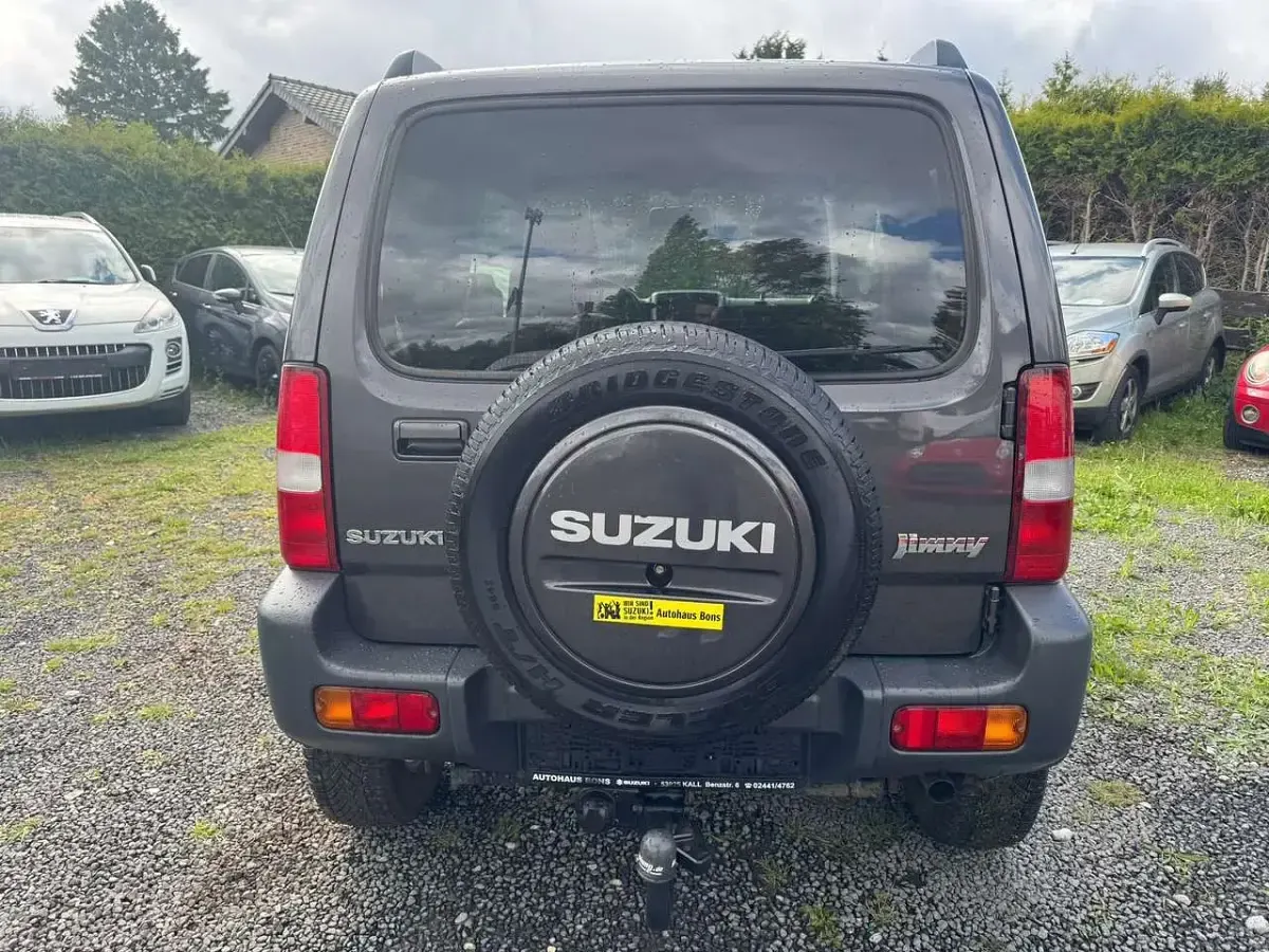 Gebraucht Suzuki Jimny Style 84 PS (61 kW) 2016 Grau SUV