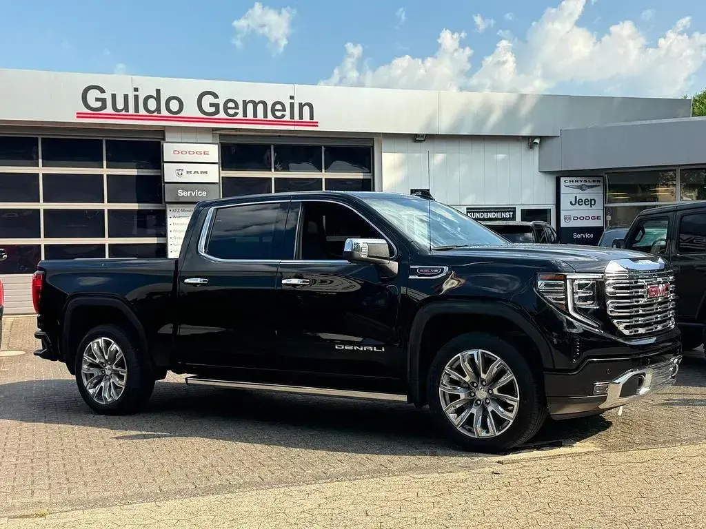 Neu GMC Sierra 426 PS (313 kW) 2026 Schwarz Pickup