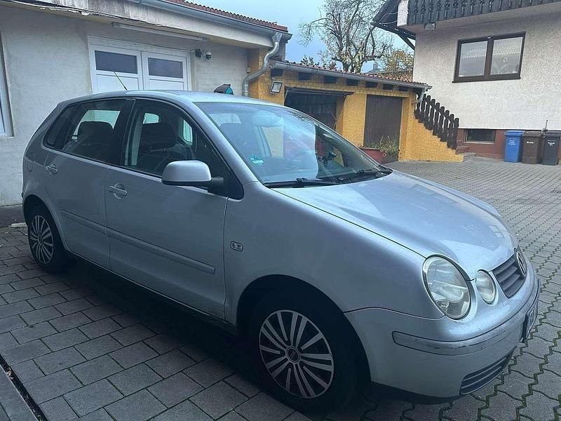 Brugt VW Polo Highline 75 HK (55 kW) 2004 Sølv Hatchback