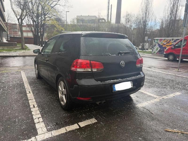 Gebraucht VW Golf VI Trendline 110 PS (80 kW) 2009 Schwarz Kleinwagen