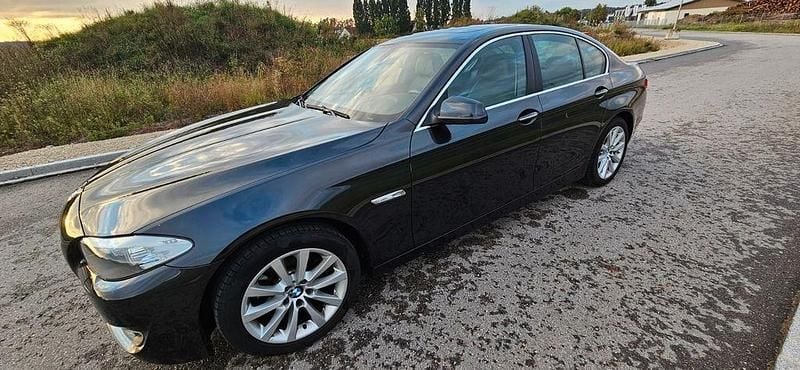 Gebraucht BMW 523 204 PS (150 kW) 2011 Schwarz Limousine