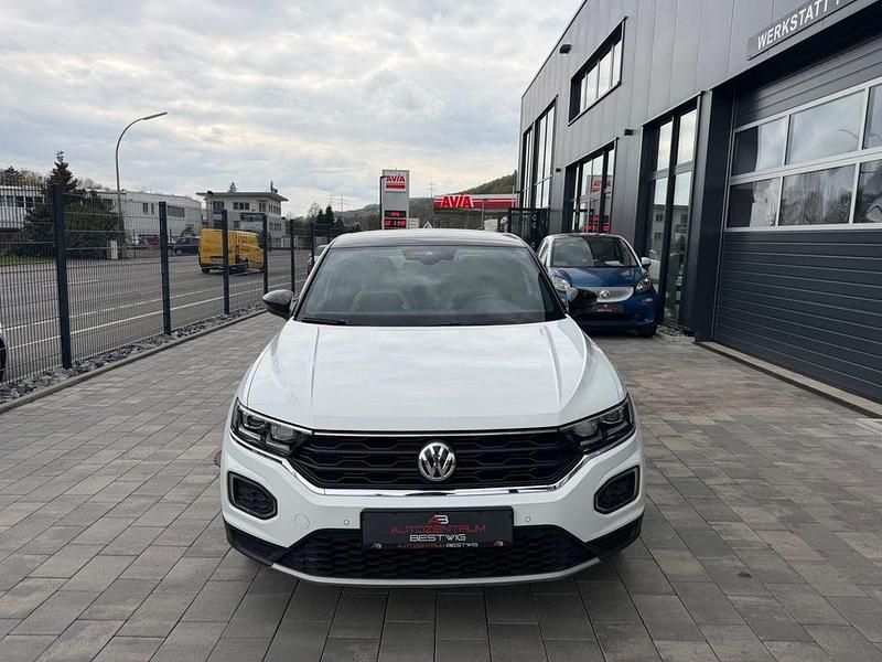 Gebraucht VW T-Roc Sport 150 PS (110 kW) 2019 Weiß SUV