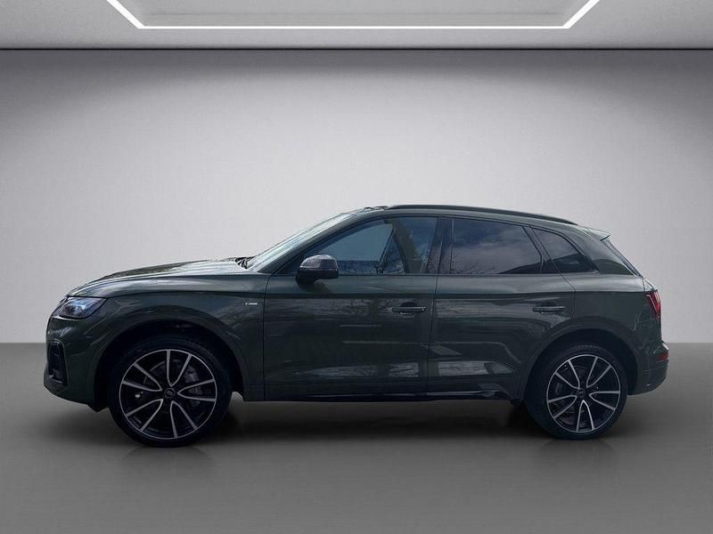 Gebraucht Audi Q5 S-Line 204 PS (150 kW) 2023 Distriktgrün metallic SUV