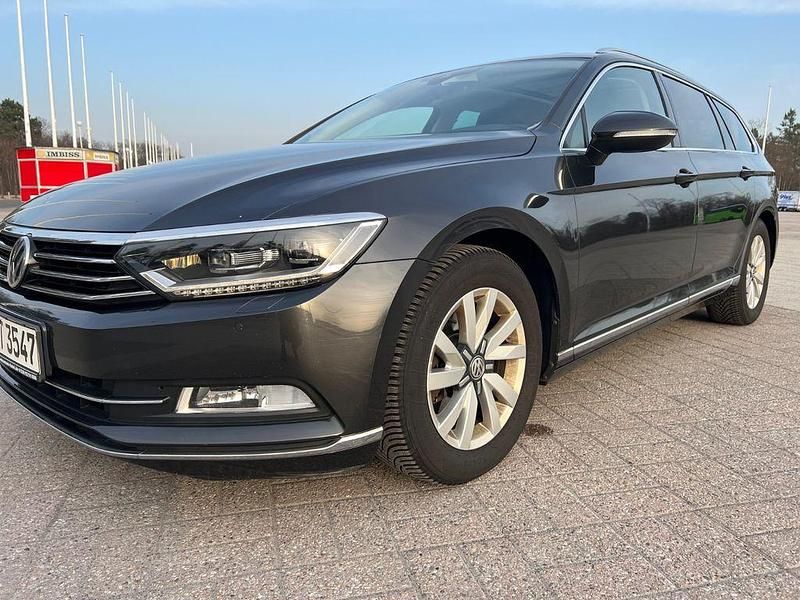 Gebraucht VW Passat 190 PS (139 kW) 2017 Grau Kombi