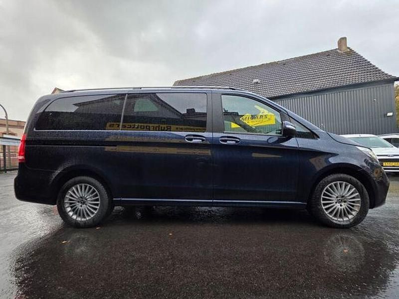 Gebraucht Mercedes V250 AMG line 190 PS (139 kW) 2019 Grau Van / Kleinbus