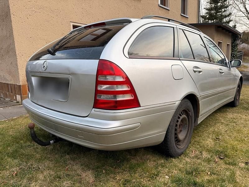Gebraucht Mercedes C180 143 PS (105 kW) 2004 Silber Kombi