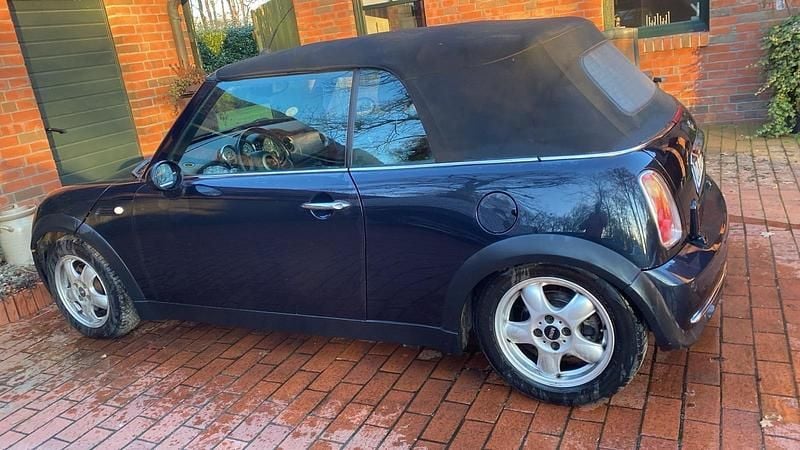 Gebraucht Mini Cooper Cabriolet 115 PS (84 kW) 2006 Schwarz Cabrio