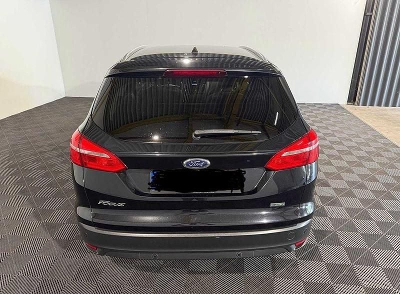 Gebraucht Ford Focus Business Edition 125 PS (91 kW) 2015 Schwarz Kombi
