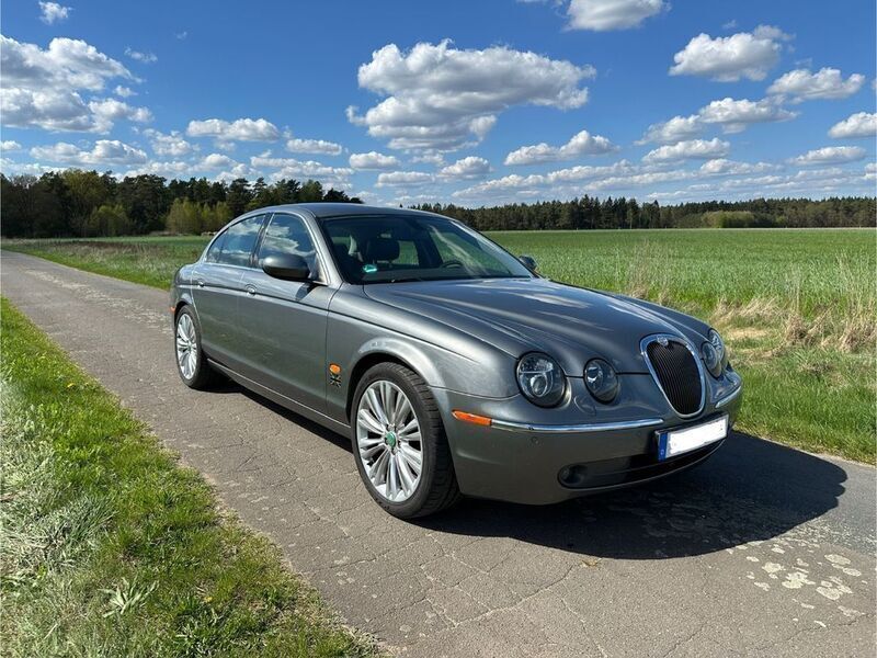 Grau Gebraucht 2004 Jaguar S-Type S Limousine | 4.700 € (Fairer Preis) - Bild 1/4