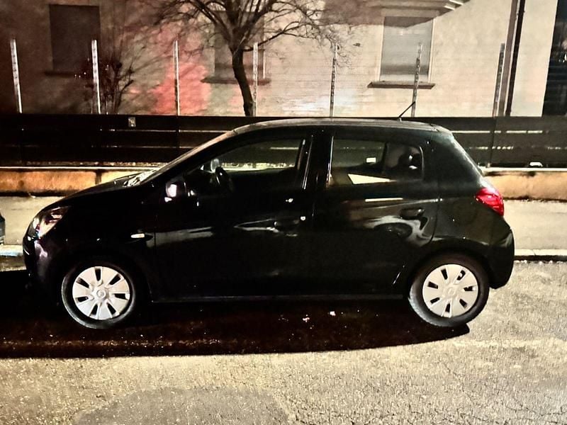 Schwarz Gebraucht 2015 Mitsubishi Space Star Kleinwagen | 3.800 € (Superpreis) - Bild 1/4