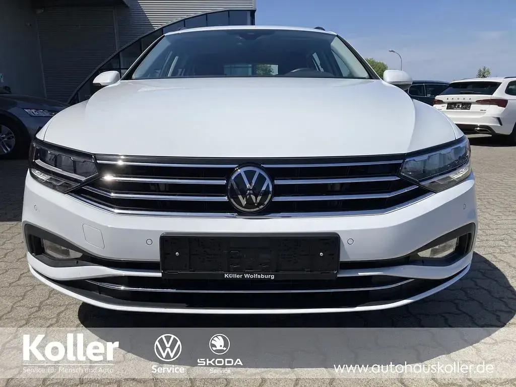 Gebraucht VW Passat Business 150 PS (110 kW) 2023 Weiß Kombi