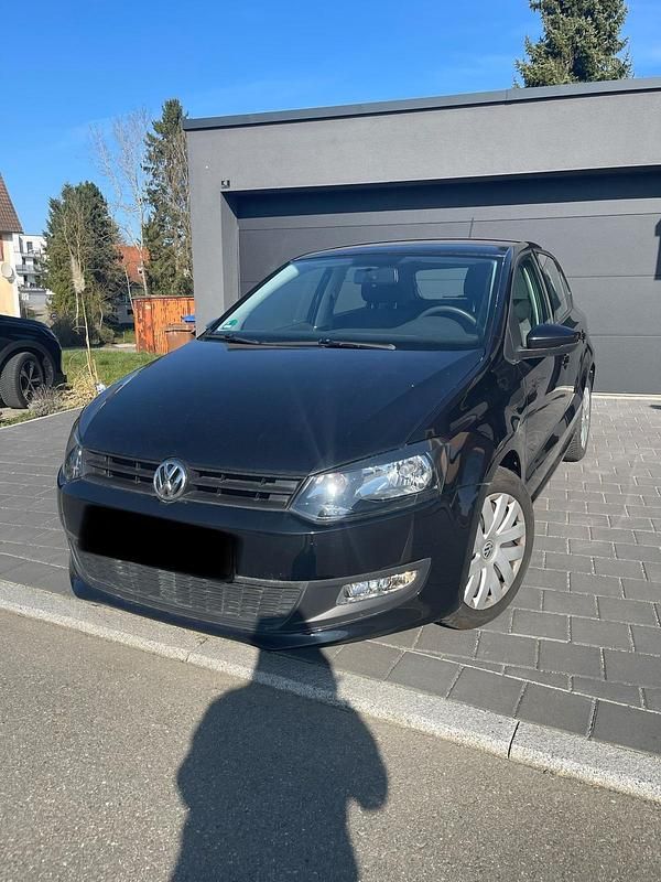 Gebraucht VW Polo 70 PS (51 kW) 2013 Schwarz Kleinwagen