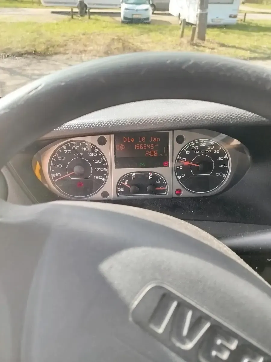 Gebraucht Iveco Daily 106 PS (77 kW) 2011 Gelb Van / Kleinbus