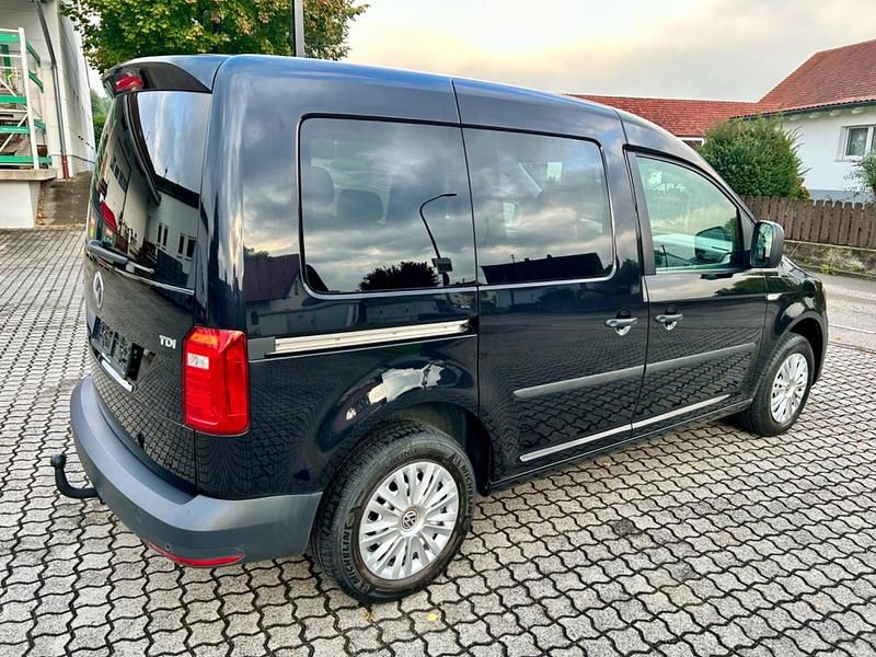 Gebraucht VW Caddy 102 PS (75 kW) 2018 Deep black Van / Kleinbus