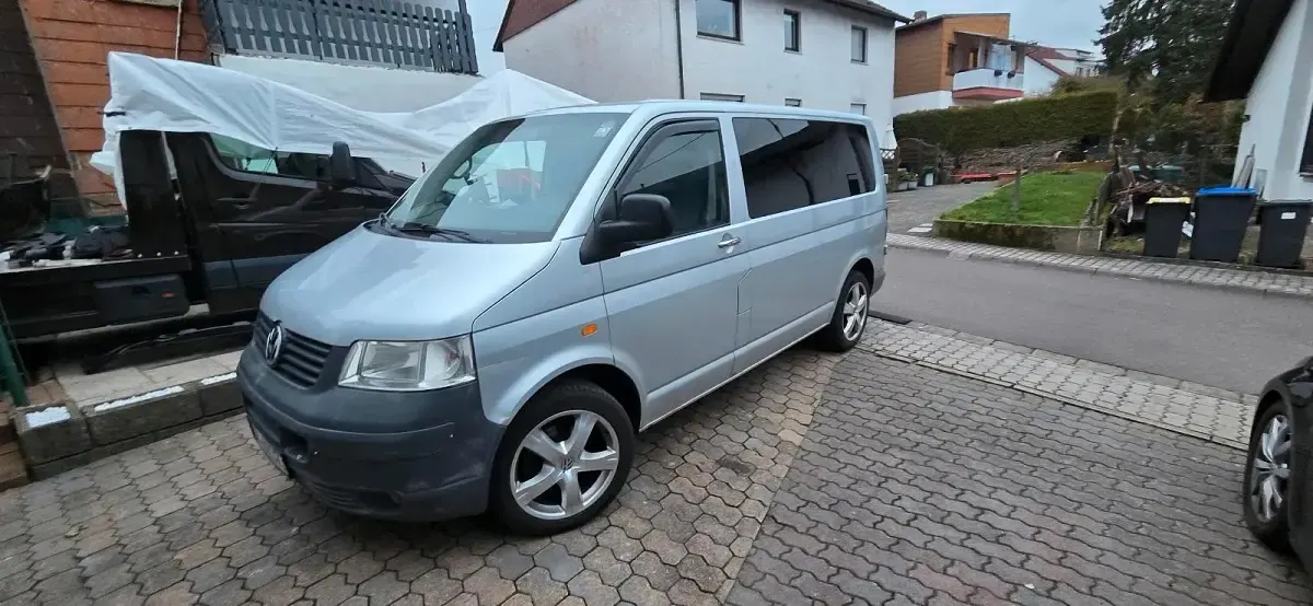 Gebraucht VW Transporter 130 PS (95 kW) 2004 Silber Van