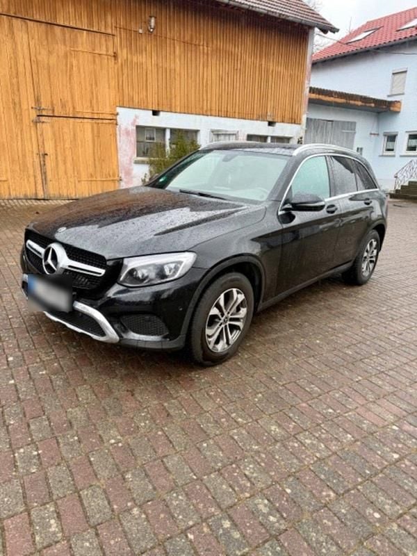 Gebraucht Mercedes GLC250 AMG 204 PS (150 kW) 2017 Schwarz SUV