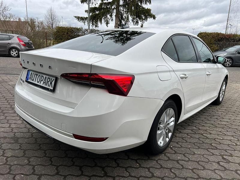 Second-hand Skoda Octavia Ambition 116 CP (85 kW) 2021 Alb Berlinǎ