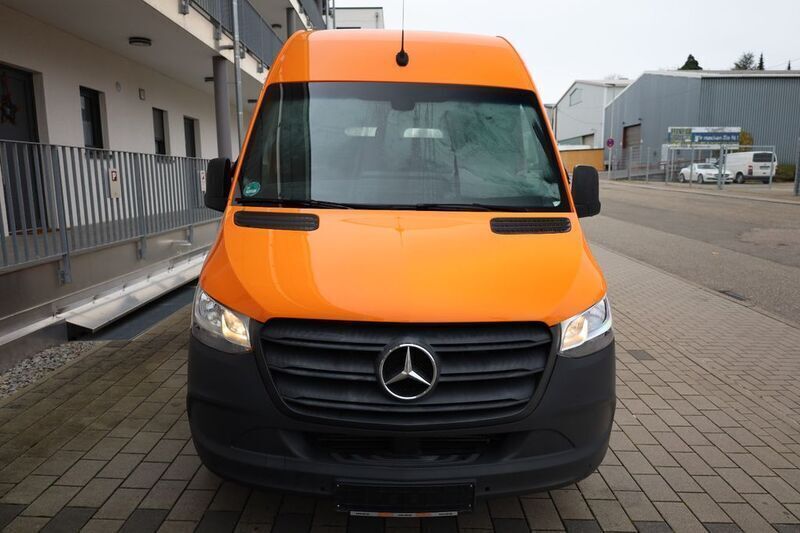 Gebraucht Mercedes Sprinter 114 PS (83 kW) 2019 Orange Van