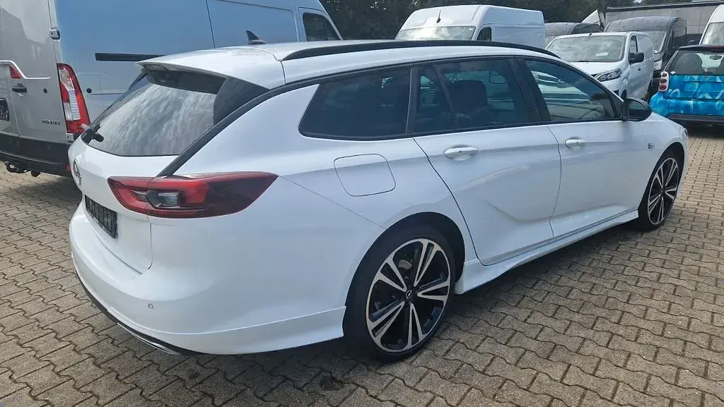 Gebraucht Opel Insignia OPC 174 PS (127 kW) 2023 Weiß Limousine