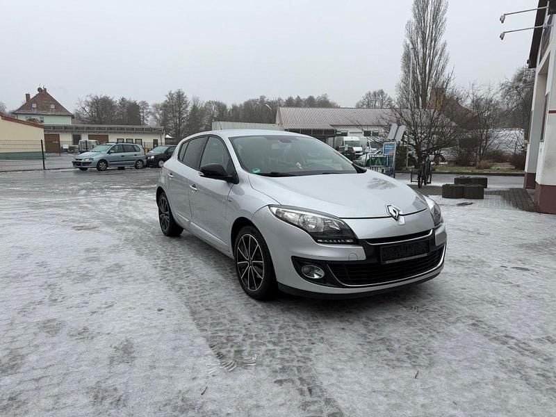 Grau Gebraucht 2012 Renault Mégane III Bose Edition Kombi | 3.500 € (Superpreis) - Bild 1/4