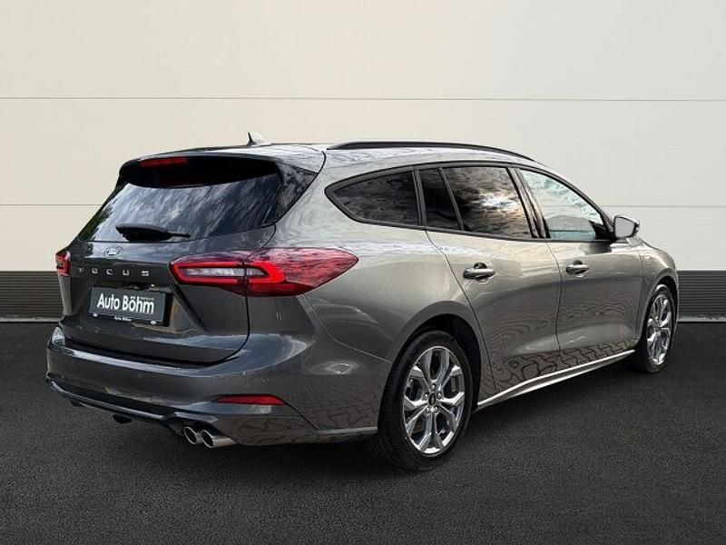 Neu Ford Focus ST-Line X 155 PS (114 kW) 2025 Grau(metallic) Kombi