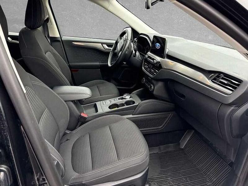 Gebraucht Ford Kuga ST-Line 243 PS (178 kW) 2020 Weiß (frostweiß) SUV