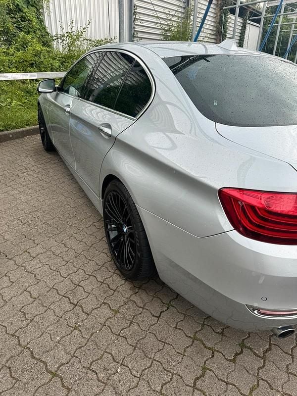Gebraucht BMW 535 Luxury Line 313 PS (230 kW) 2016 Silber Limousine