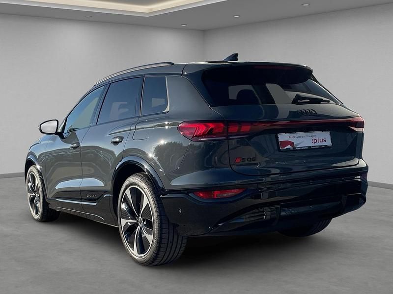 Gebraucht Audi SQ6 e-tron Edition .1 359 kW (489 PS) 2024 Grau SUV